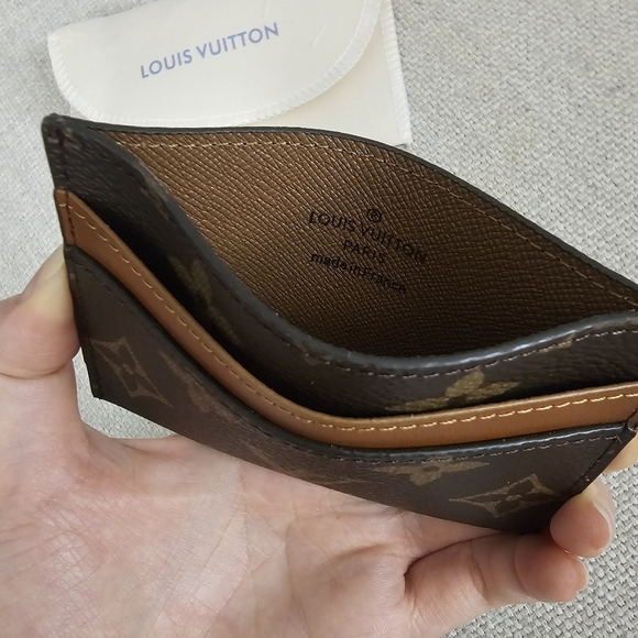 Monogram Card Holder - Picture 4 of 4